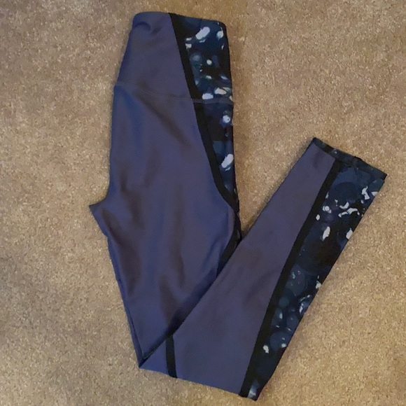 Under armor leggings - Picture 1 of 1